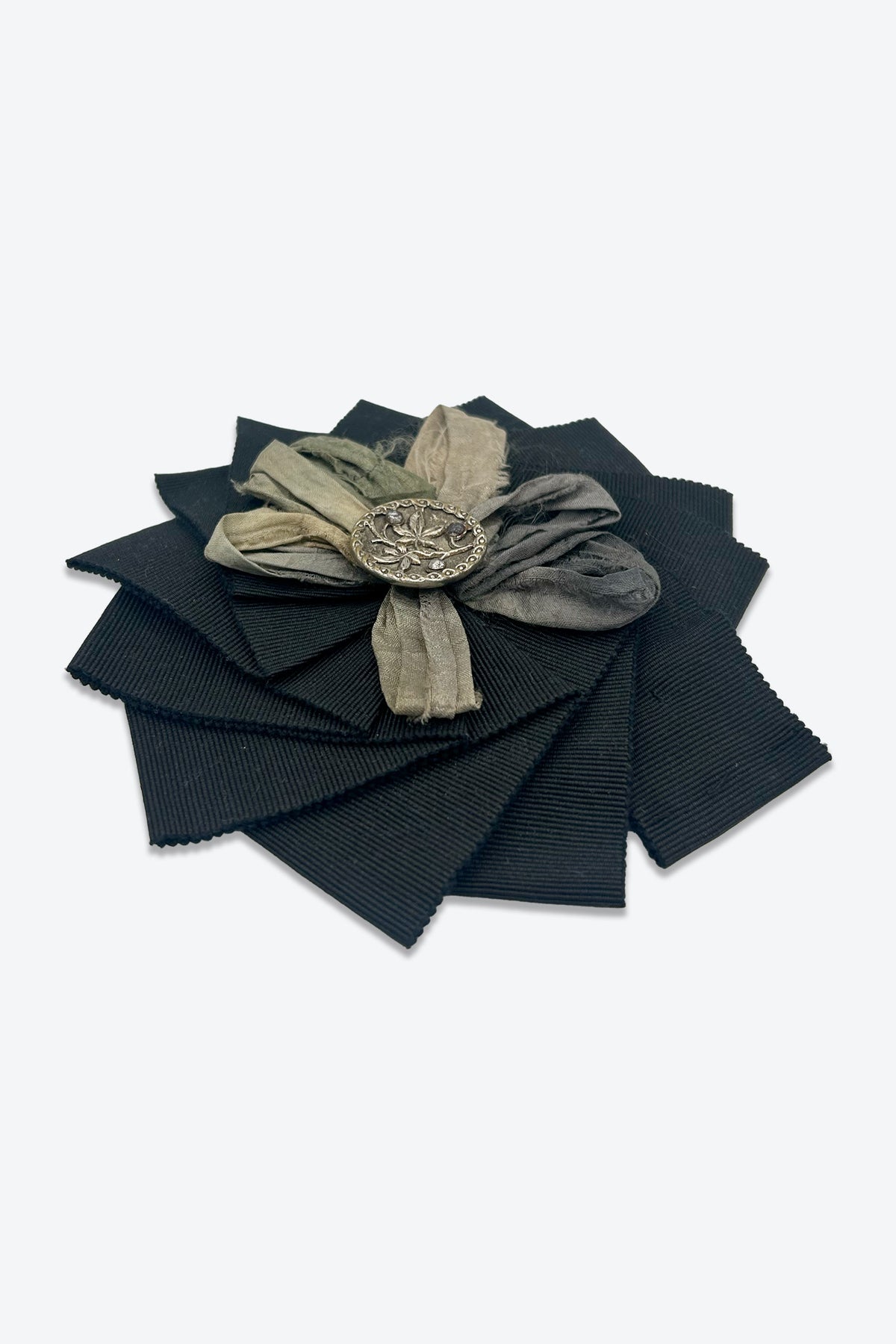 Black/Cream Brooch