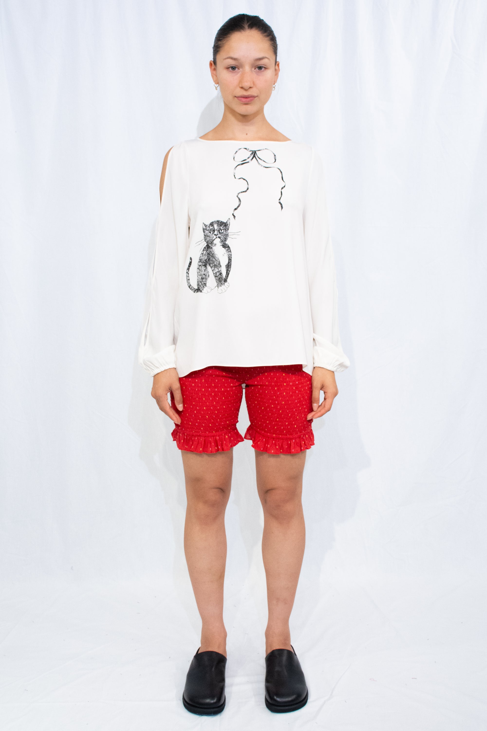 Abacaxi Red Shorts