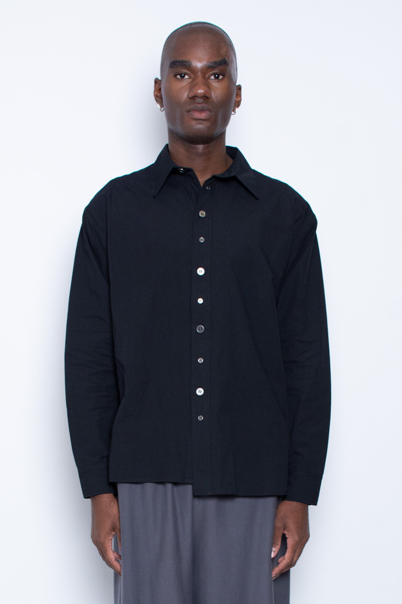 Lorica Button Up